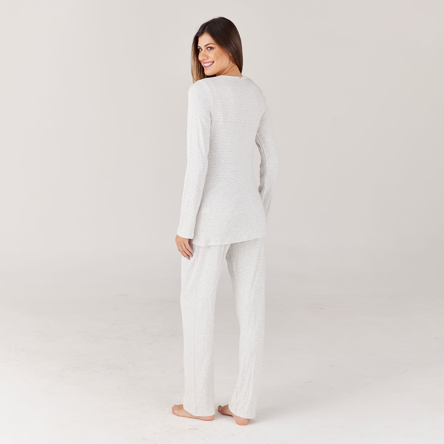 Pijama-2---Corpo-inteiro-costas