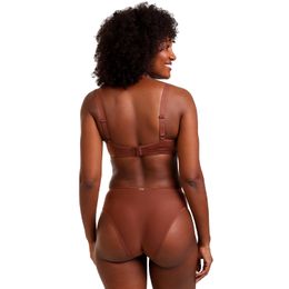 317015_TAB_004-SUTIA-COM-BOJO
