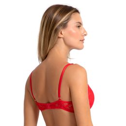 625011_625023VM_004-SUTIA-COM-BOJO