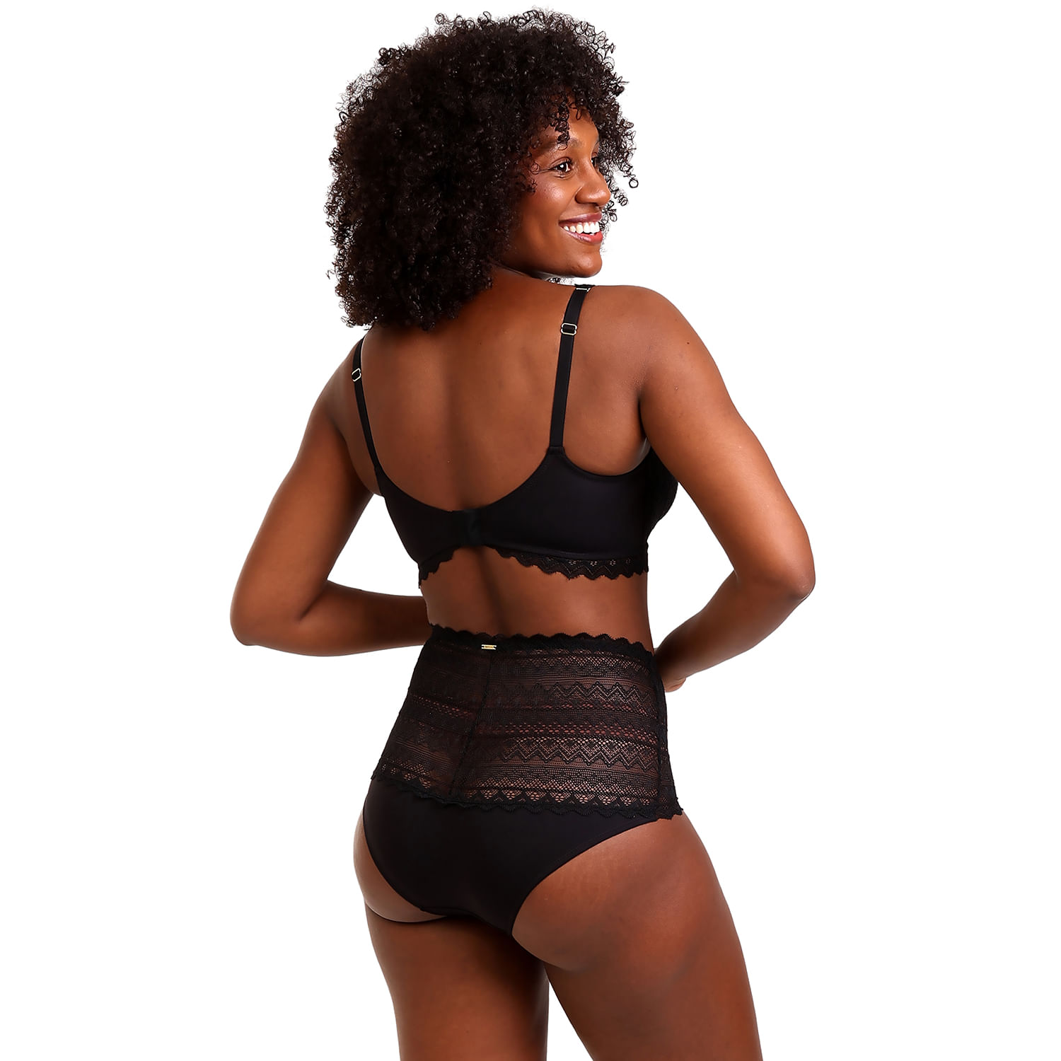 692.013_PT_04_Sutia-com-Aro.jpg