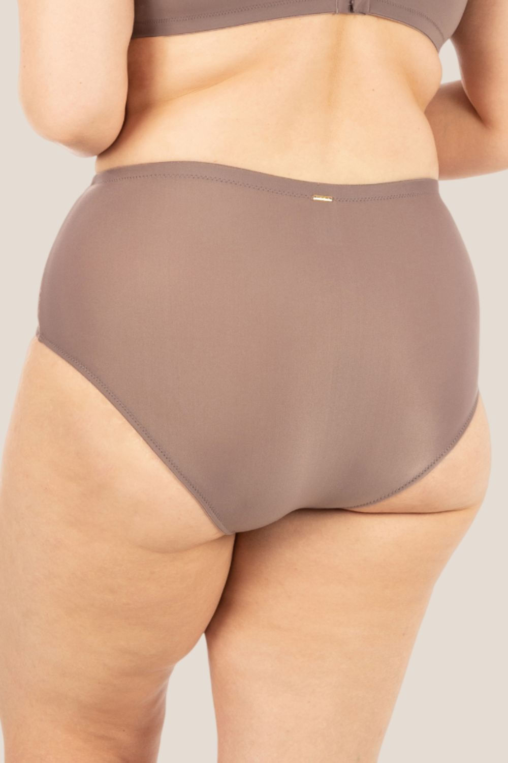 calcinha-cinta-plus-power-renda-camurca-camurca---m